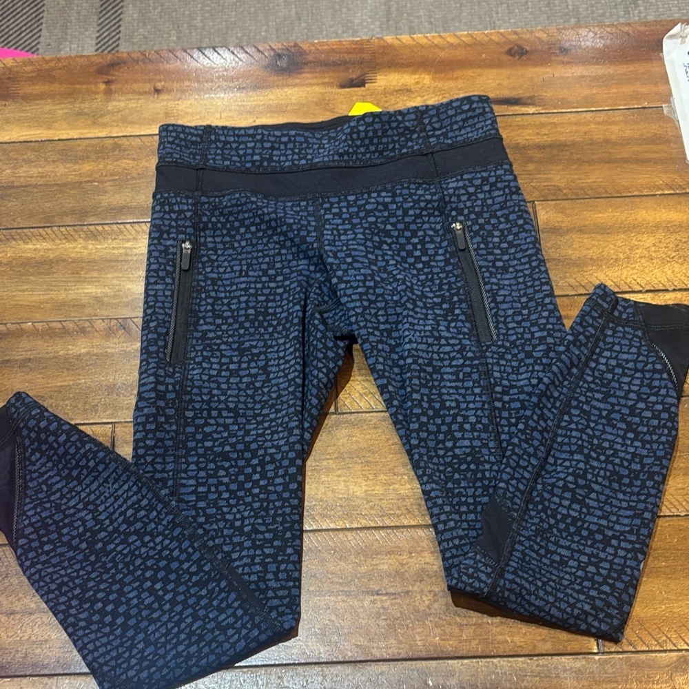 Lululemon Athletica Black Patterned Leggings